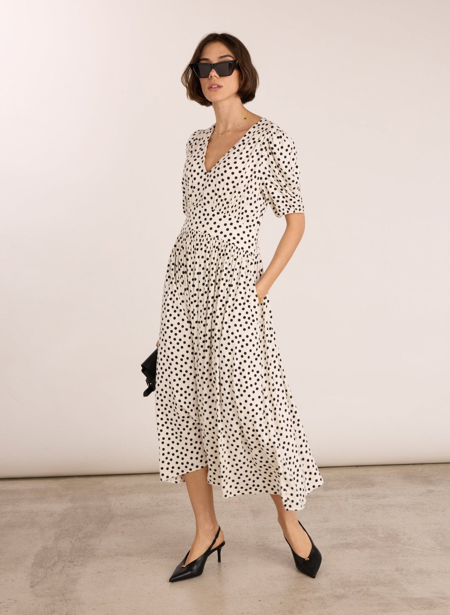 Vestido Midi Lina Lunares Elegance